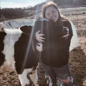 Meet your Posher, Hope